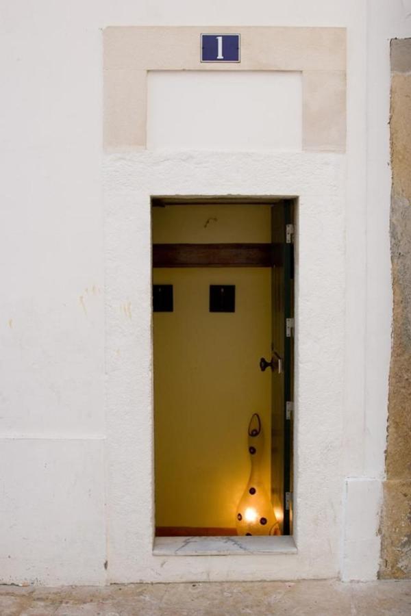 Pequeno Hostel Lissabon Exterior foto